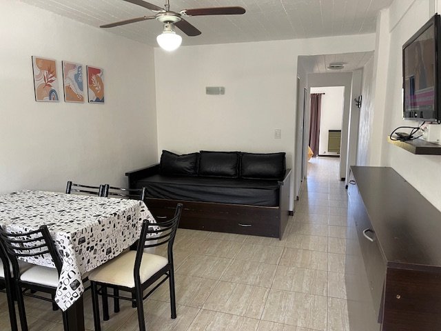 Dormitorio apart grande Punta Verde