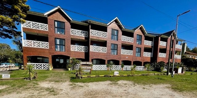 Frente del Apart Hotel Punta Verde en Costa del Este